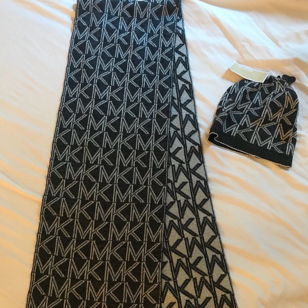 Michael Kors matching scarf and hat set
